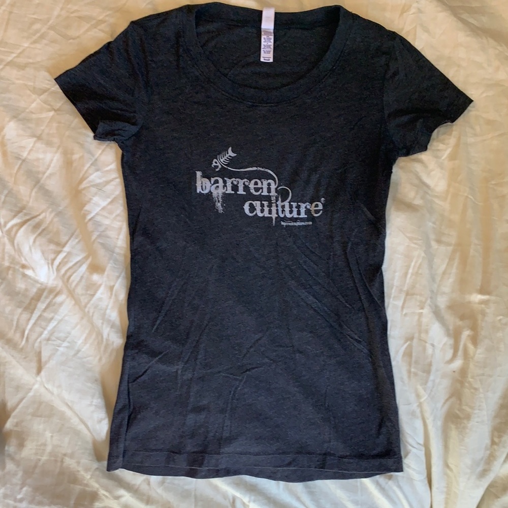T-shirt - brand new never worn